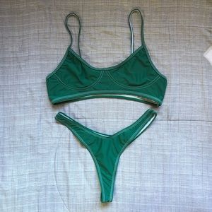 ⚡️SOLD ON MERCARI⚡️boutinela clover stitch set